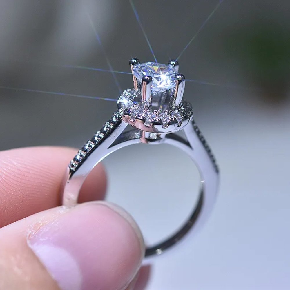 Ladies 1.40ctw Diamond Engagement / Bridal Ring .925 Solid Sterling Silver - Picture 3 of 6